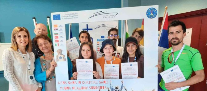 Gediz Atatürk Ortaoklu Erasmus Ekibi İ̇talya’dan Döndü