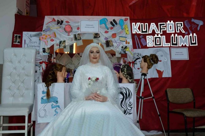 Gümüşhane’de El Emeği Göz Nuru Eserler Görücüye Çıktı