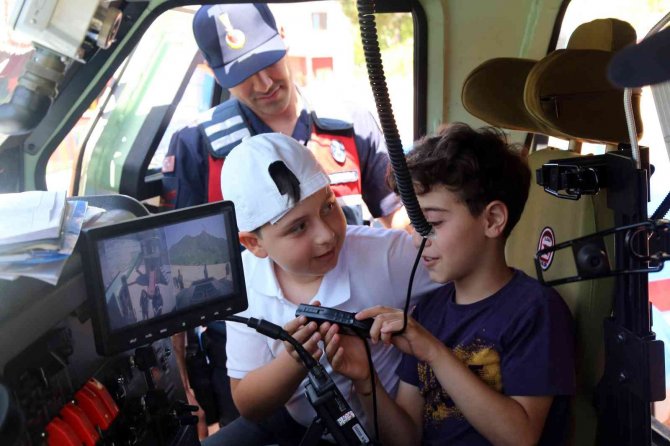 Jandarma İlkokul Öğrencilerine Çevre Bilincini Aşıladı