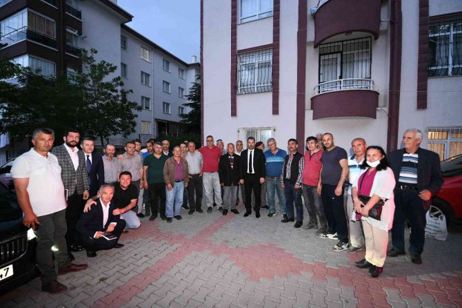 Başkan Ertuğrul Çetin Dinliyor, Hizmet Üretiyor