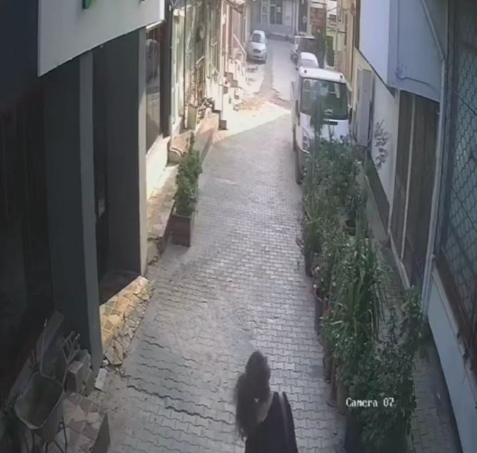 Hatay’da Ölü Bulunan Kadının Düştüğü Anlar Kamerada