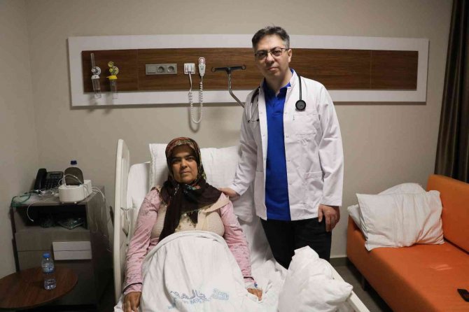 300 Binde Bir Görülen Hastalığa Yakalandı