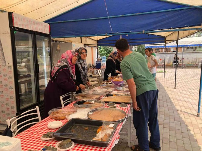 Öğrencilere Destek İçin Bir Araya Geldiler