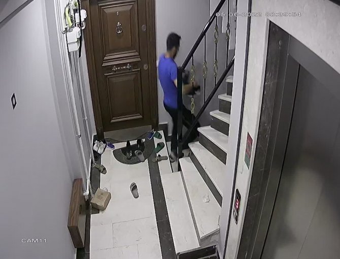 Küçükçekmece’de Bir Hırsız Ayakkabıları Seçerek Çaldı