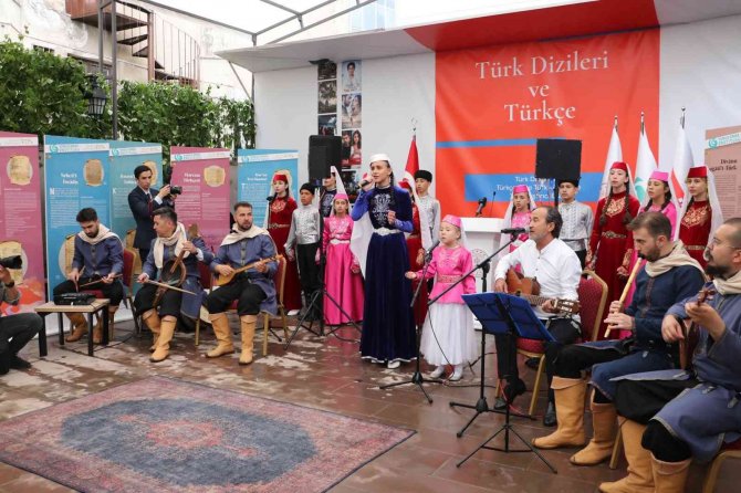 Bakan Ersoy: “Dizi İhracatımızdaki Hedeflerimizi Daha Yukarılara Çekiyoruz”