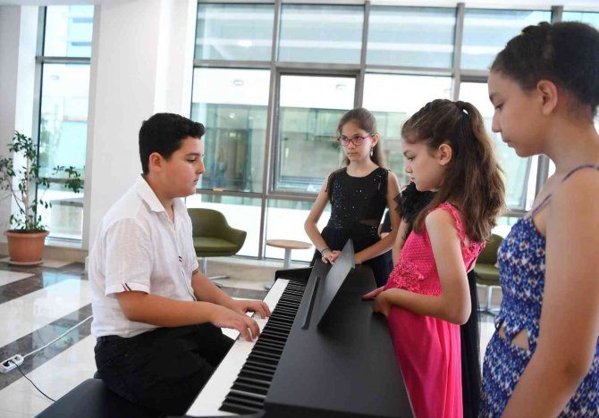 Bu Akademide Yeni ‘Umut’lar Yeşeriyor