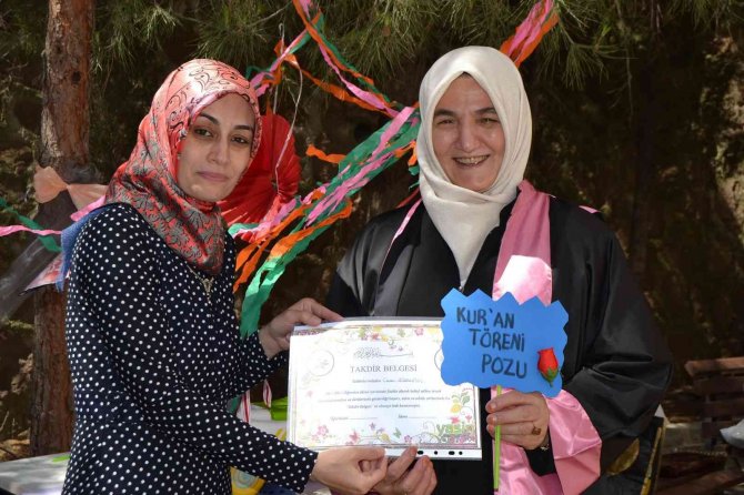 Salihli’de Kursiyerler, Katılım Belgelerini Aldı