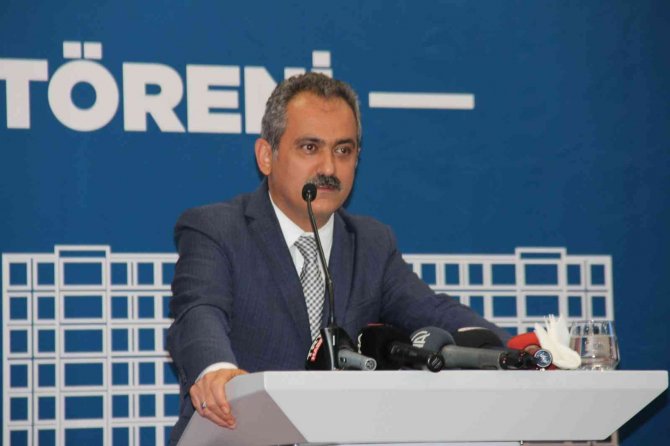Milli Eğitim Bakanı Özer, Son 20 Yıldaki Okullaşma Oranına Dikkat Çekti