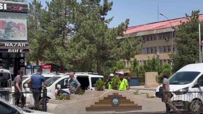 Muş’ta Polis Ekipleri Adliye Çıkışındaki Silahlı Saldırıyı Son Anda Önledi