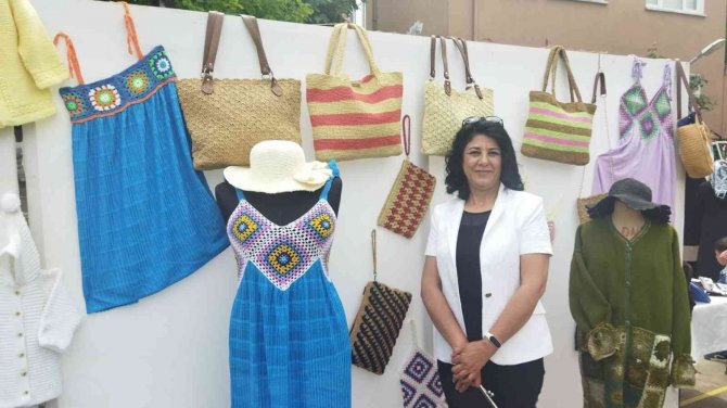 Kursiyerlerden Yıl Sonu Sergisi