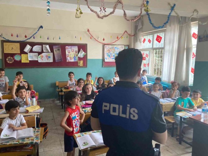 Cizre Polisi Boğulma Olaylarına Karşı Öğrencileri Bilgilendirdi