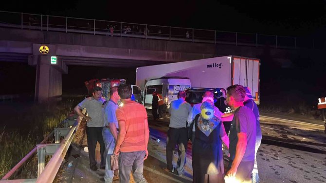 Bolu Dağı’nda Zincirleme Kaza: 12 Yaralı