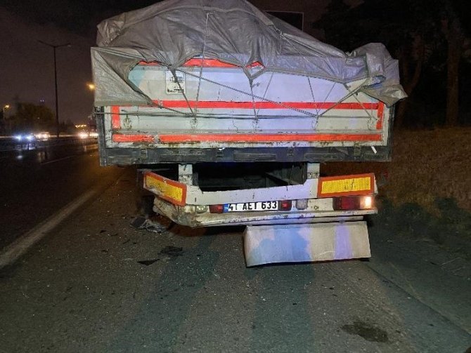 Tem Otoyolu’nda Feci Kaza: 1 Ölü, 1 Yaralı