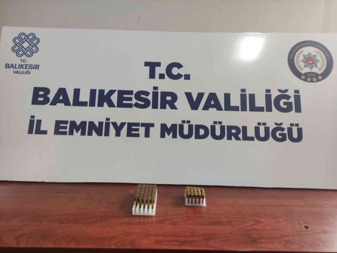 Balıkesir’de 48 Aranan Şahsa Gözaltı