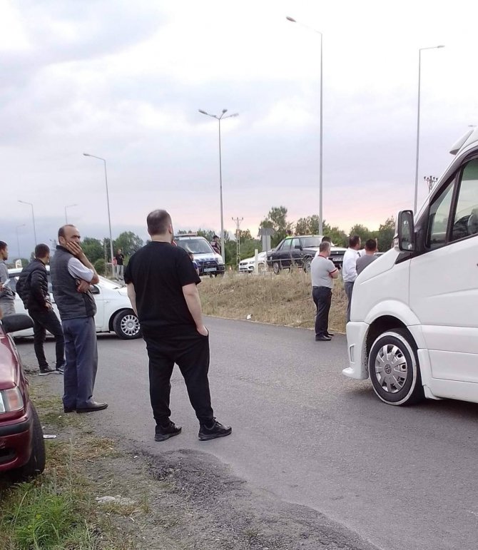 Yolcu Otobüsünün Çarptığı Genç Kız Hayatını Kaybetti