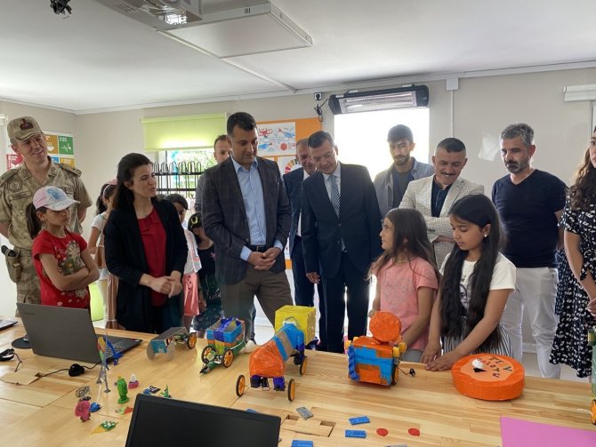 Muradiye Tegv Tasarım Beceri Ve Düşler Atölyesi Sergisi Düzenledi