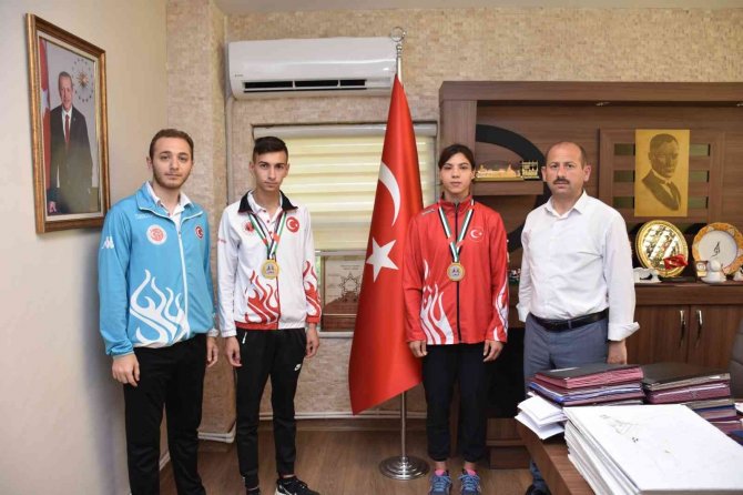 Muay Thai Dünya Şampiyonlarından Derece’yi Ziyaret
