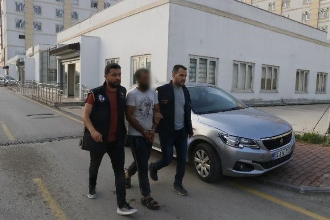 Adana’da Deaş Operasyonu: 10 Gözaltı