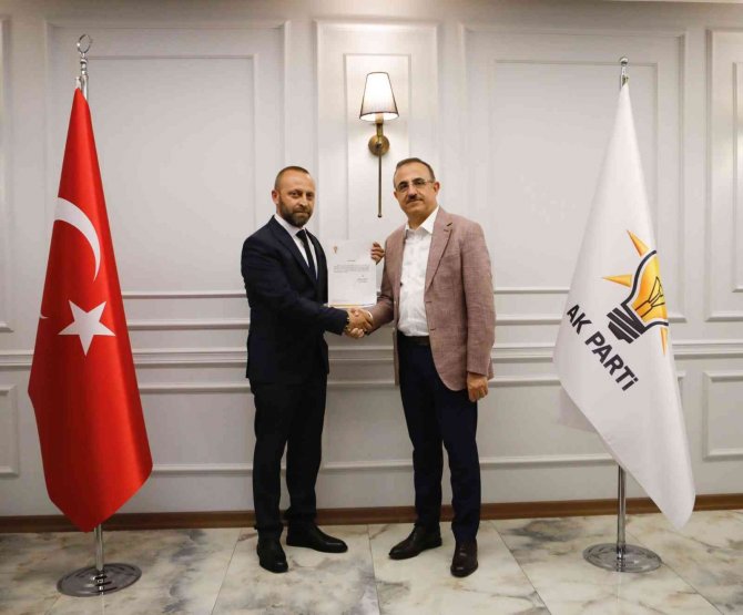 Ak Parti Aliağa İ̇lçe Başkanlığına Bedrettin Yaşar Demir Atandı