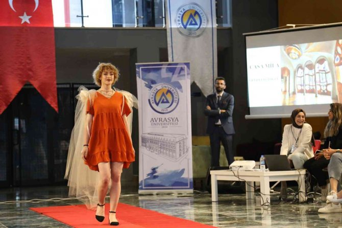 Trabzon’da Mimariden Modaya Defilesi