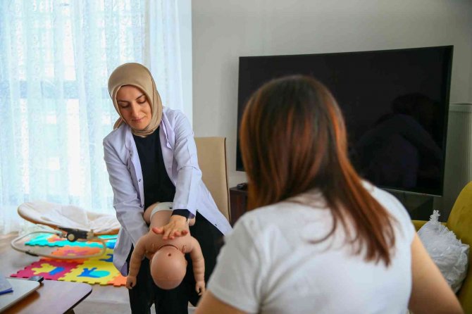 Başakşehir Belediyesi Yeni Anneleri Yalnız Bırakmıyor