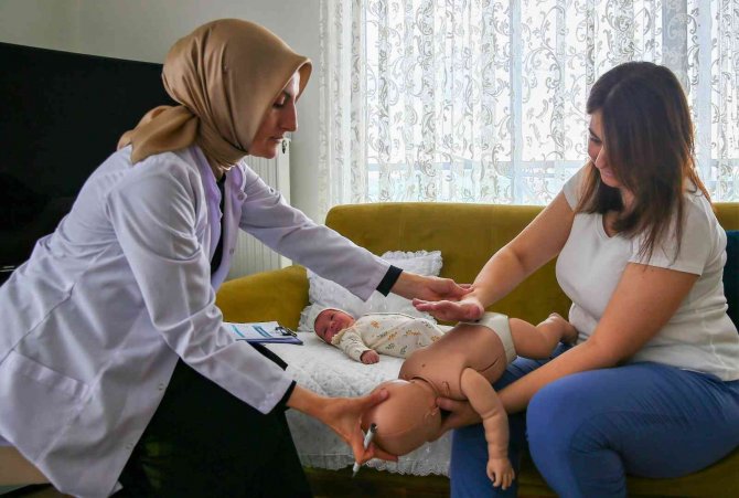 Başakşehir Belediyesi Yeni Anneleri Yalnız Bırakmıyor