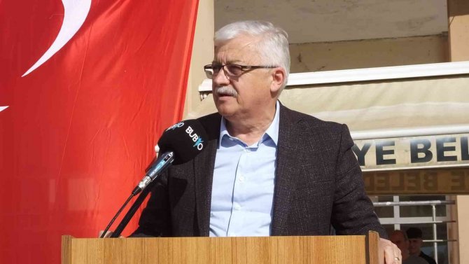 Burhaniye’ De Başkan Deveciler’ Den Okul Birincisine İstihdam Sözü