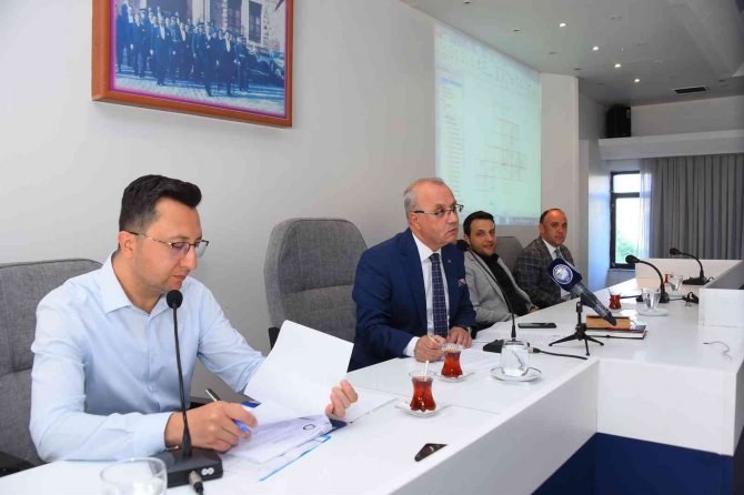 Salihli Belediye Meclisi 9 Maddeyi Karara Bağladı