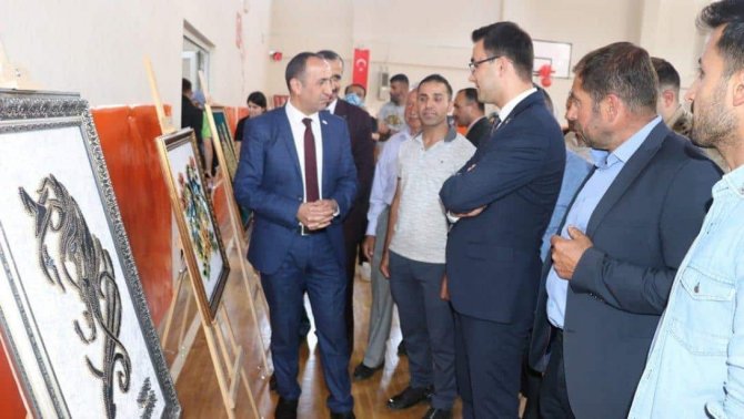 Yedisu’da Yıl Sonu Sergisi