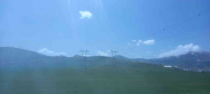 Bitlis’te Semalarında Helikopter Hareketliliği