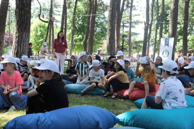 Bursa’da Pandemide Yakınlarını Kaybeden Çocuklara Masallar Anlatıldı