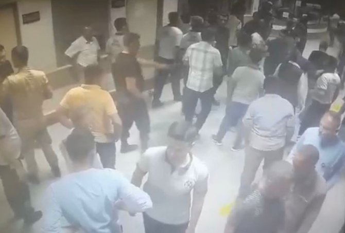 Darp Edilerek Silahlı Tehdide Maruz Kalan Doktor Konuştu