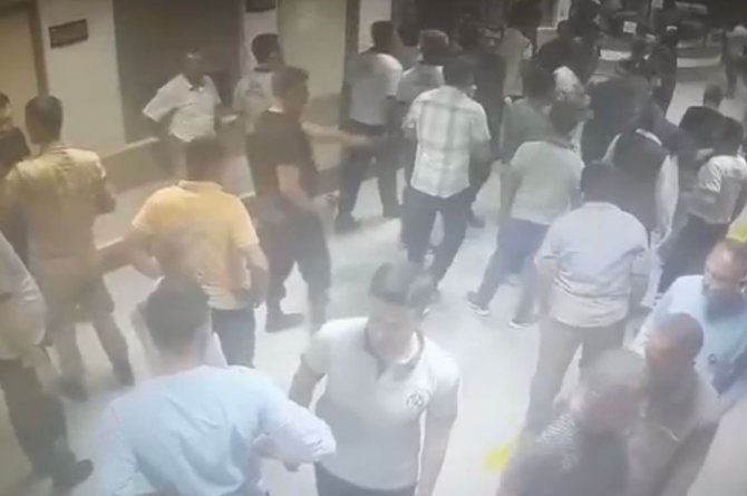 Diyarbakır’da Doktoru Darp Eden Zanlılar Adliyeye Sevk Edildi