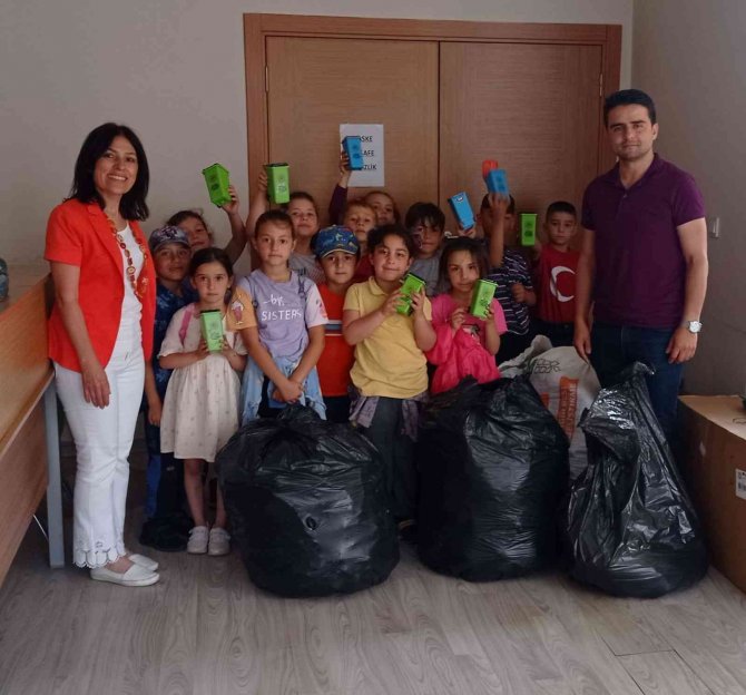 Öğrencilerden Örnek Davranış