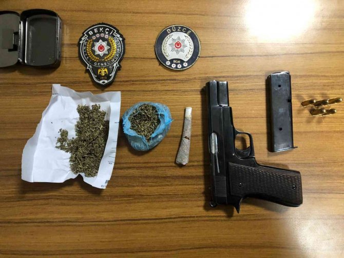 Aranan Şahıslara Yönelik Uygulamada 30 Kişi Yakalandı, 12 Kişi Tutuklandı