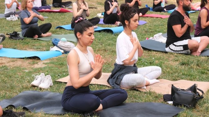 Nilüfer’de Yoga Eğitimleri Başladı