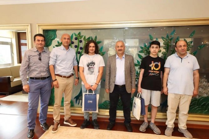 Dereceye Giren Öğrenciler Ödüllendirildi