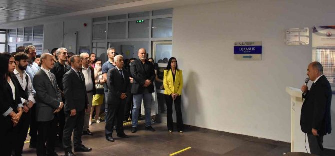 Öğrencilerden Mezuniyet Sergisi