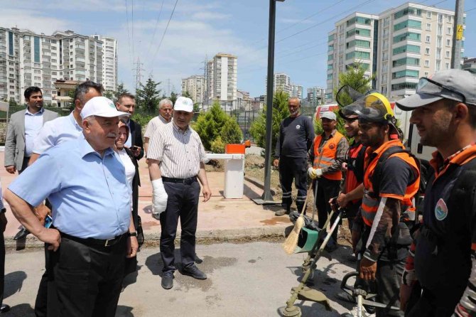’Belediye Mahallemizde Çadırı’ İle Sorunlar Yerinde Çözülüyor