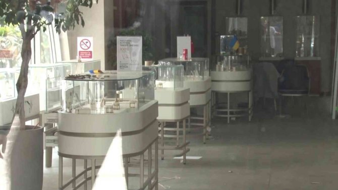 Kadıköy’de Mücevher Firması Vurgunu: 110 Bin Kişiyi 250 Milyon Dolar Dolandırıp Kayıplara Karıştılar