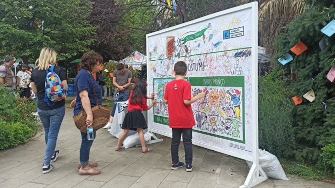 Kadıköy Defne Park Çocuk Kitapları Şenliği Kapılarını Açtı