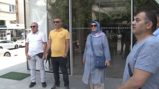 Kadıköy’de Mücevher Firması Vurgunu: 110 Bin Kişiyi 250 Milyon Dolar Dolandırıp Kayıplara Karıştılar
