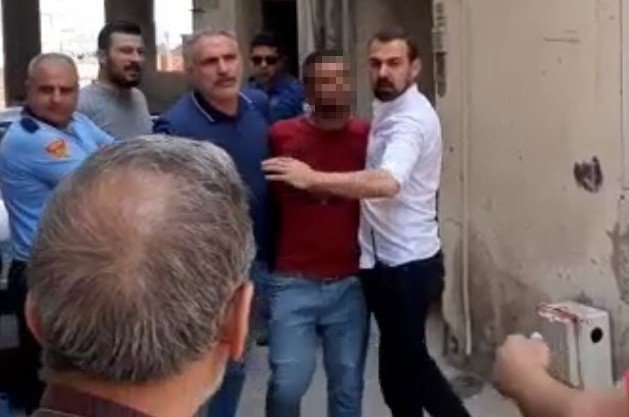 Polis Operasyonunda Baltalı Zanlı Paniği