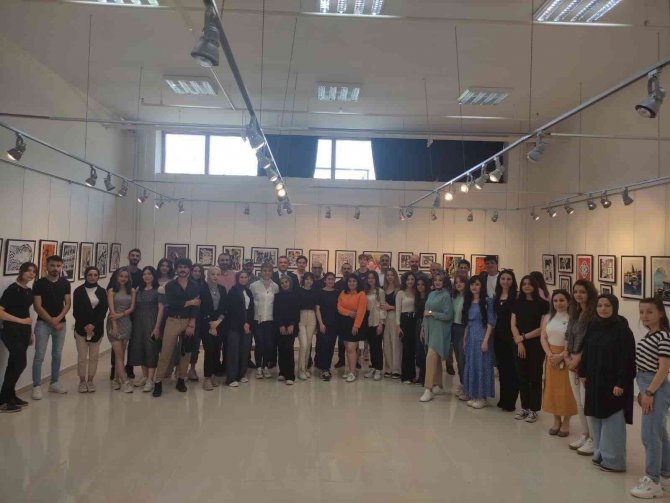 28 Öğrencinin Yaptığı 60 Eser, Sergide Sergileniyor