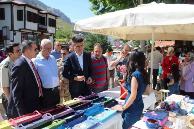 Kemaliye’de Yılsonu Sergisi