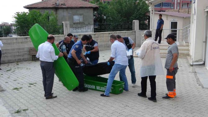 Malatya’da Bir Şahıs Cami Tuvaletinde Ölü Bulundu