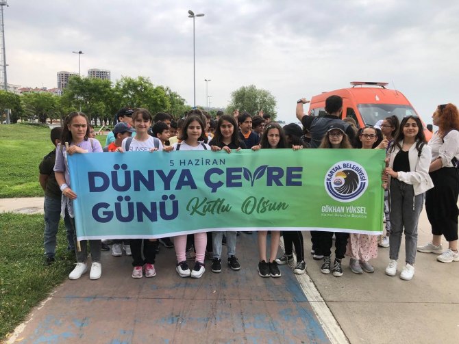 Kartal’da ’Çevre Günü’ Dolayısıyla Sahil Ve Deniz Temizliği Yapıldı
