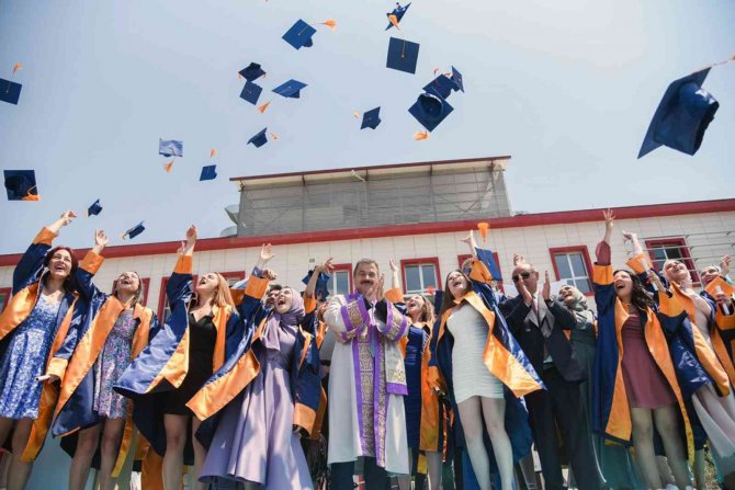 Mskü’de Mezuniyet Törenleri Devam Ediyor