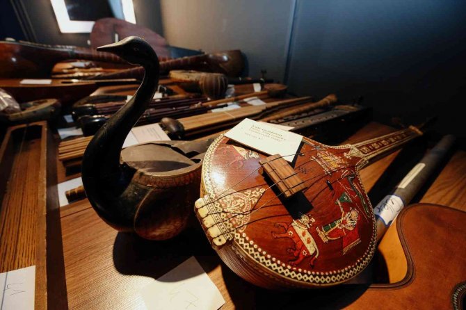Abd’den Nilüfer Müzik Enstrümanları Müzesi’ne Değerli Bağış