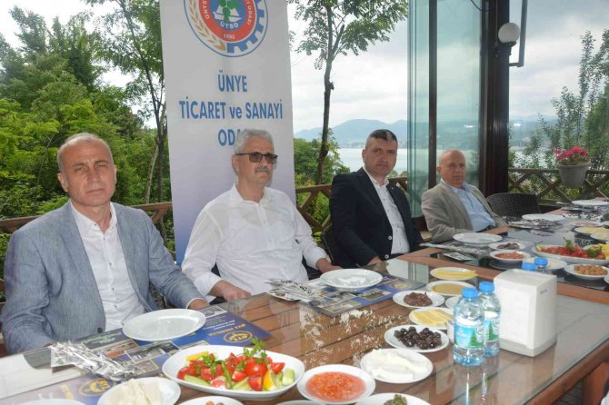 Yeme İçme Sektörünün Sorunları Masaya Yatırıldı